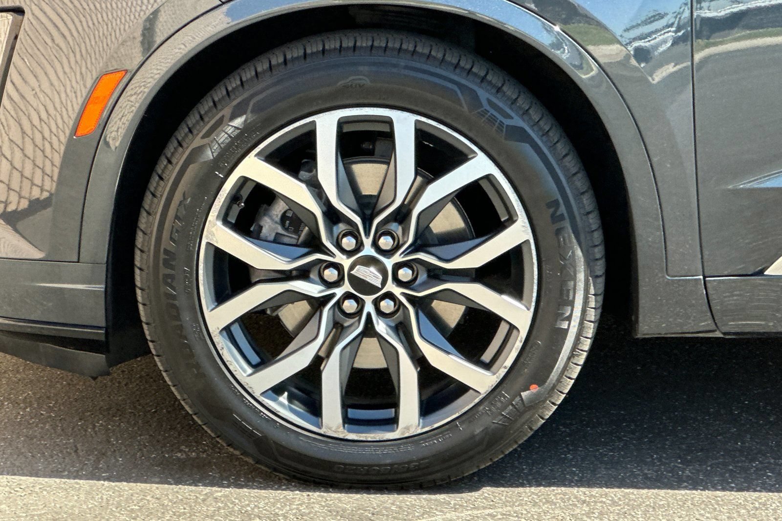 Certified 2021 Cadillac XT6 Sport AWD/4WD image 28