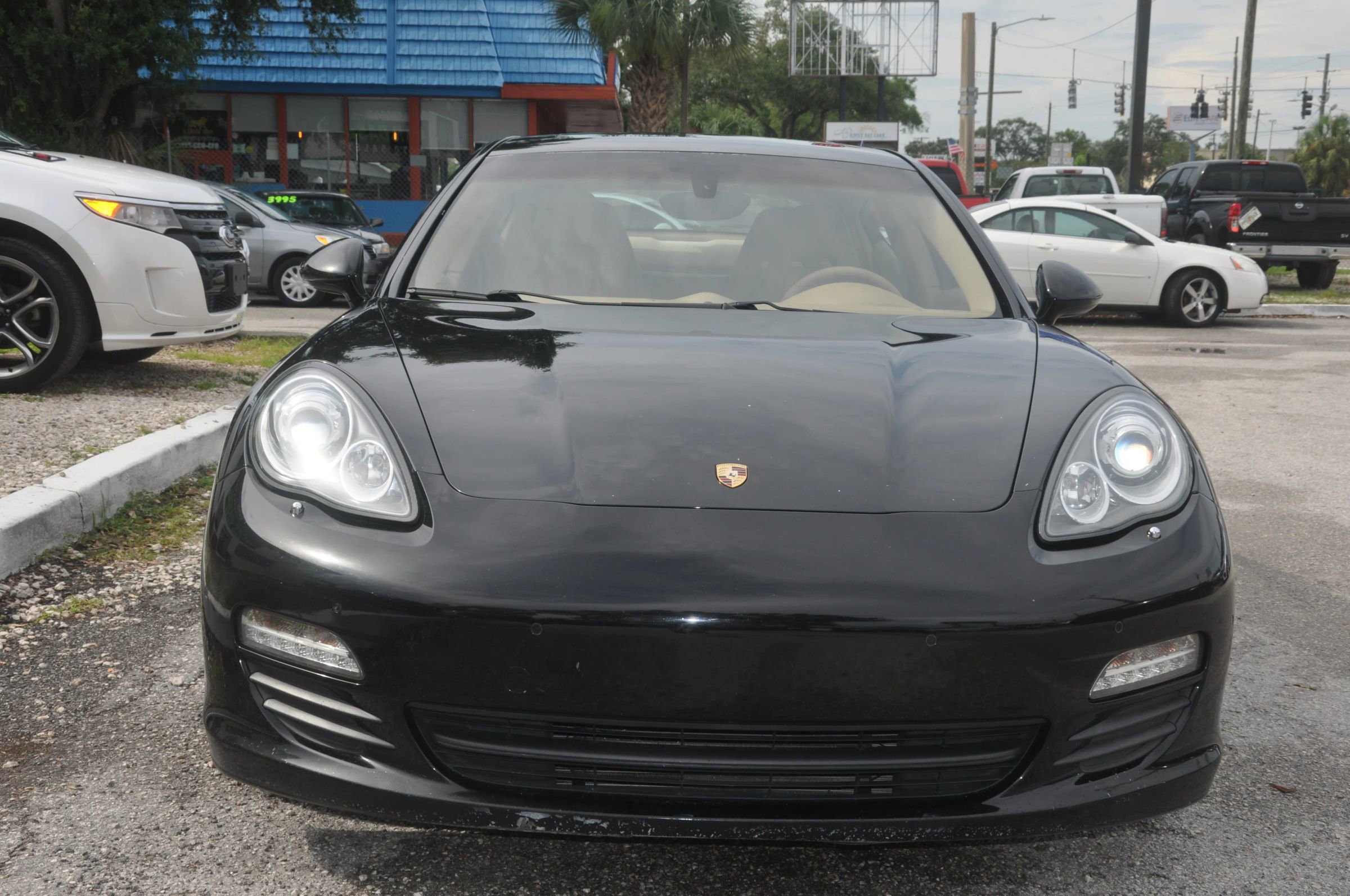 Used 2013 Porsche Panamera 4S image 3