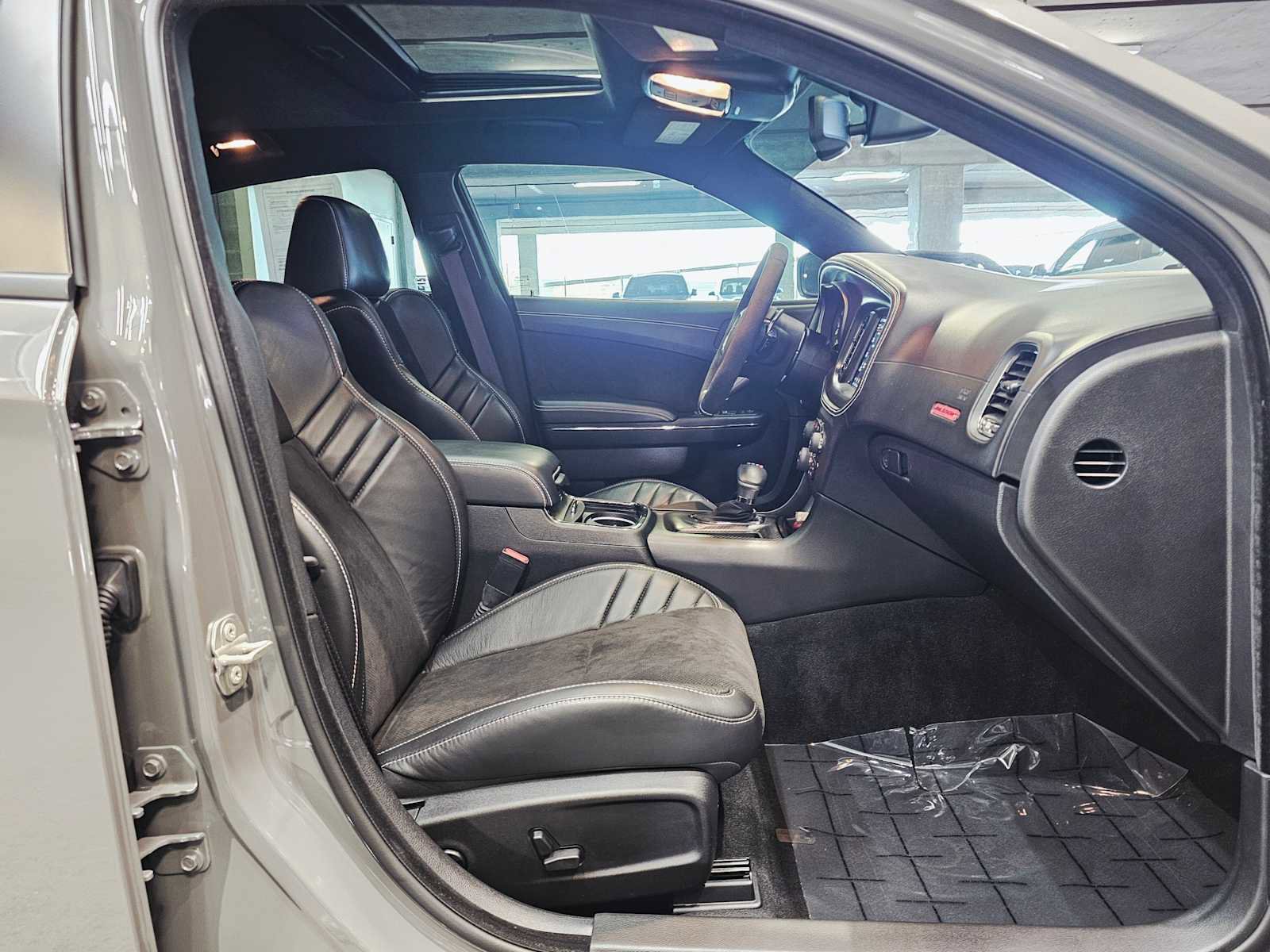 Used 2023 Dodge Charger SRT Hellcat w/ Harman/Kardon Audio Group image 27