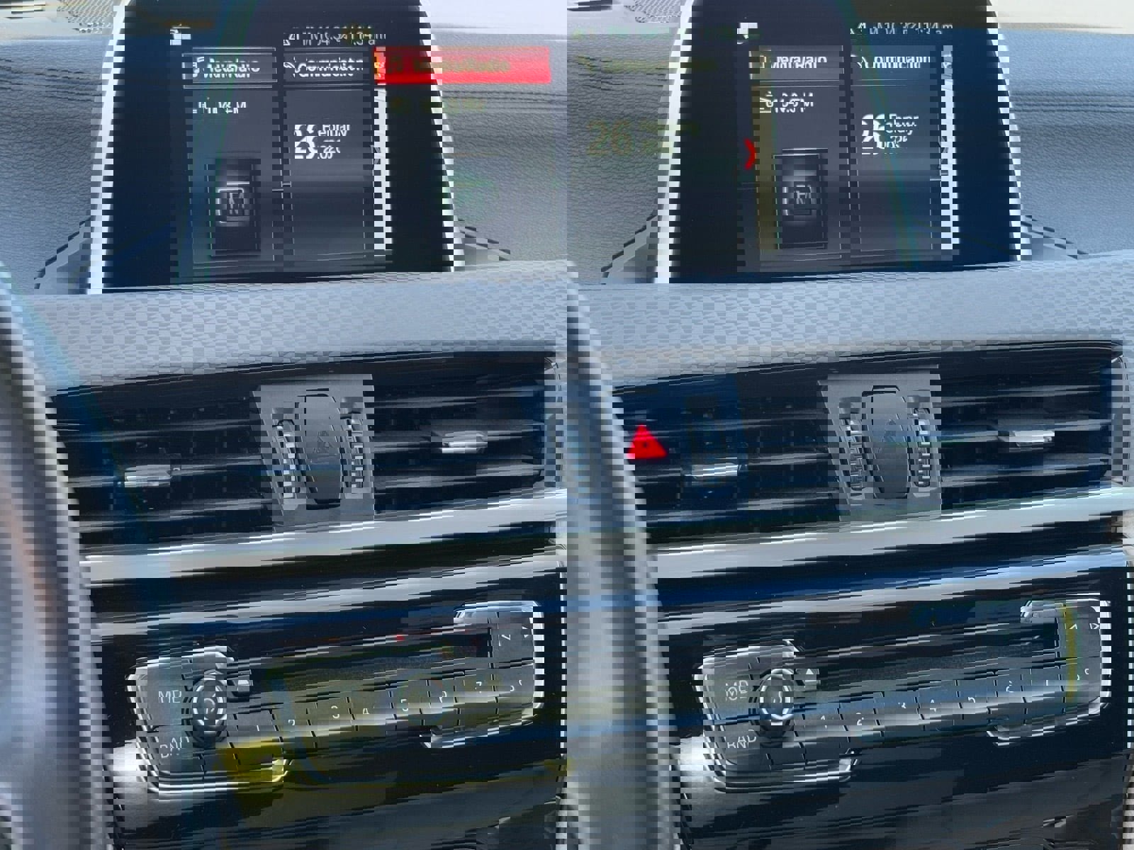 Used 2018 BMW X2 sDrive28i w/ M SportX Package image 22