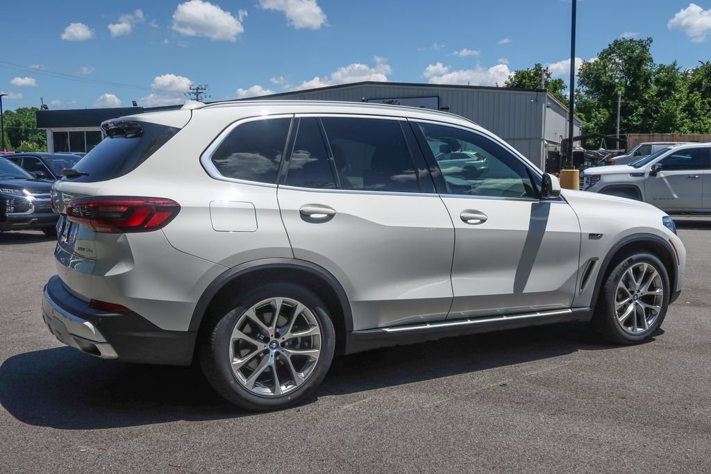 Used 2023 BMW X5 xDrive45e AWD/4WD image 9