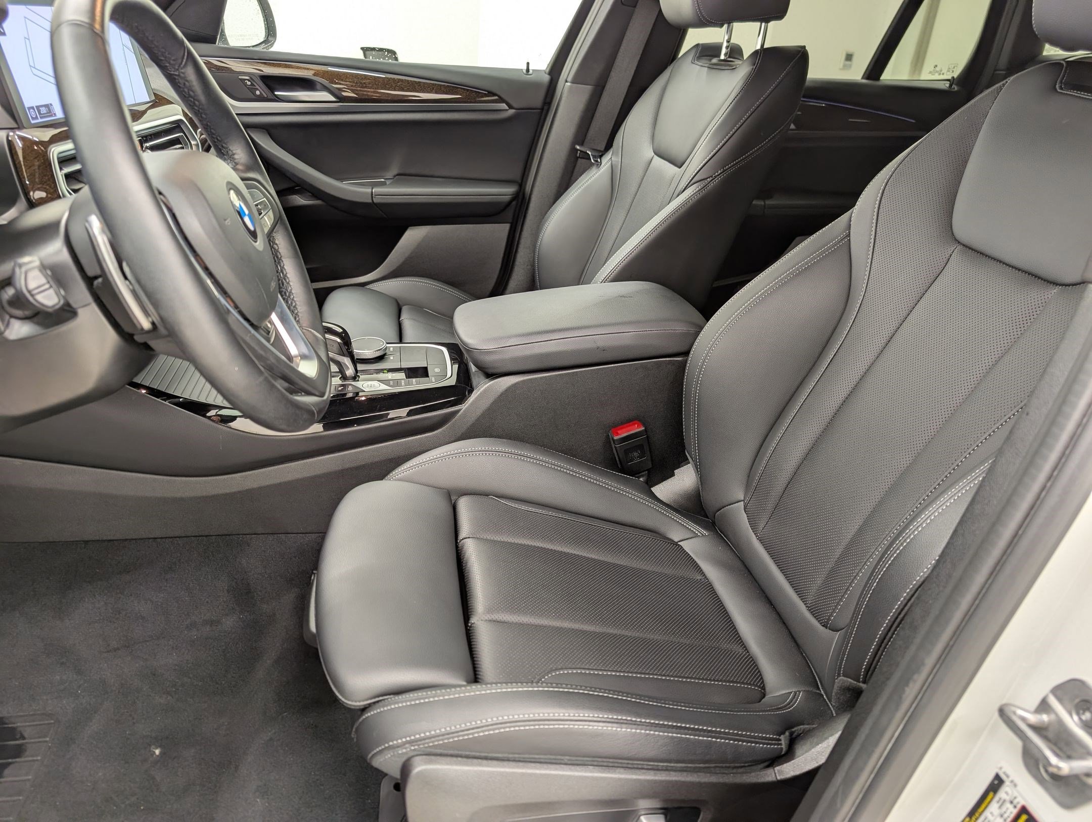 Certified 2023 BMW X3 sDrive30i w/ Premium Package image 5