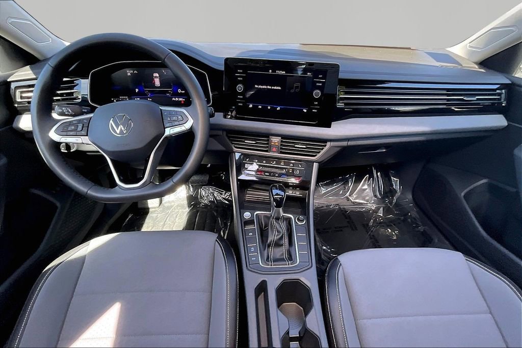 New 2026 Volkswagen Jetta SE image 7
