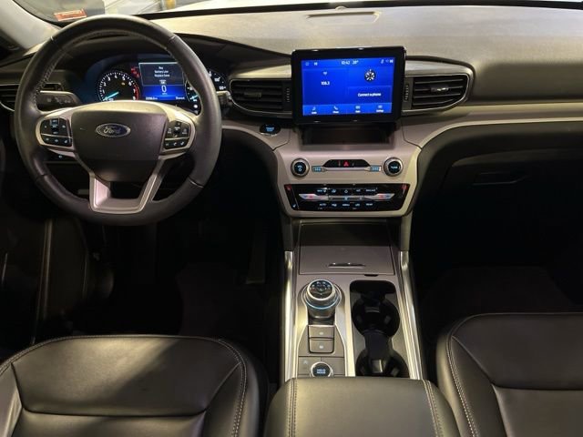 Used 2023 Ford Explorer XLT w/ Equipment Group 202A image 24