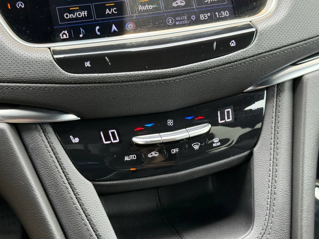 Certified 2025 Cadillac XT5 Premium Luxury w/ LPO, Floor Liner Package AWD/4WD image 35