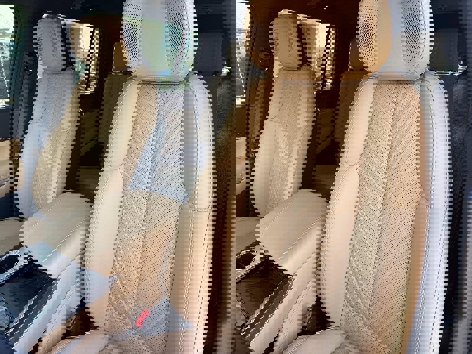 New 2025 Cadillac Escalade IQ Luxury 2 image 21