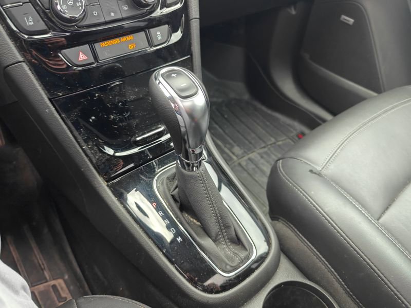 Used 2018 Buick Encore Premium image 22