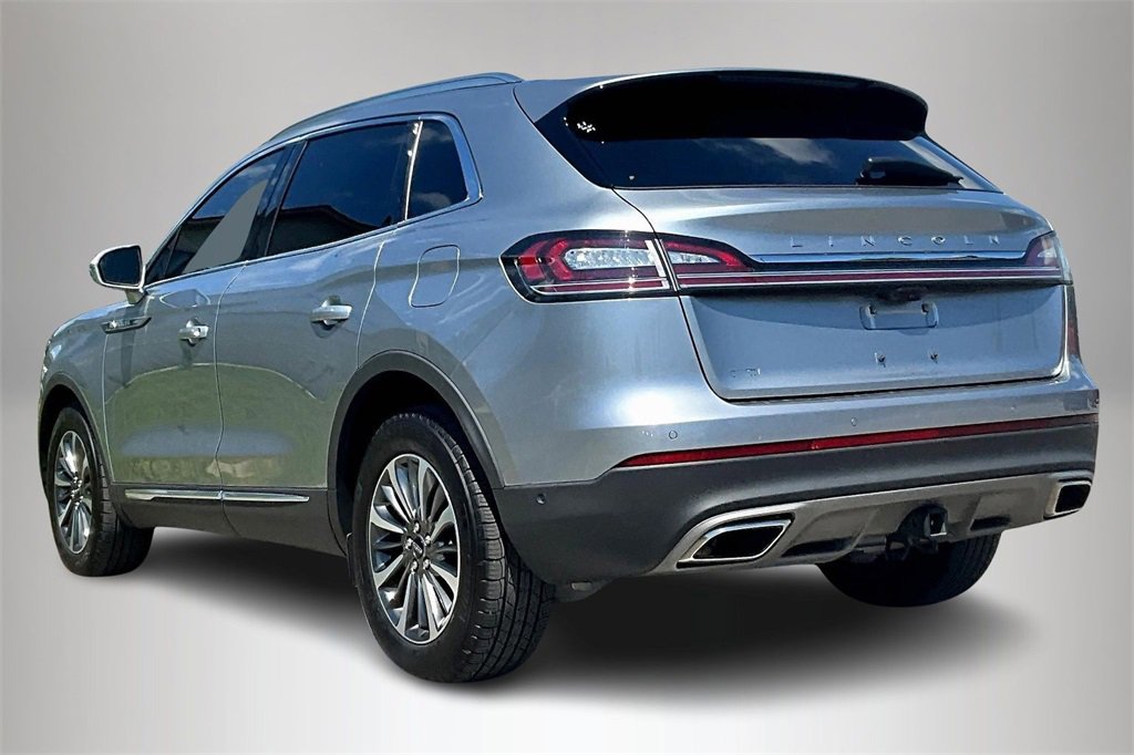 Used 2022 Lincoln Nautilus Reserve image 4