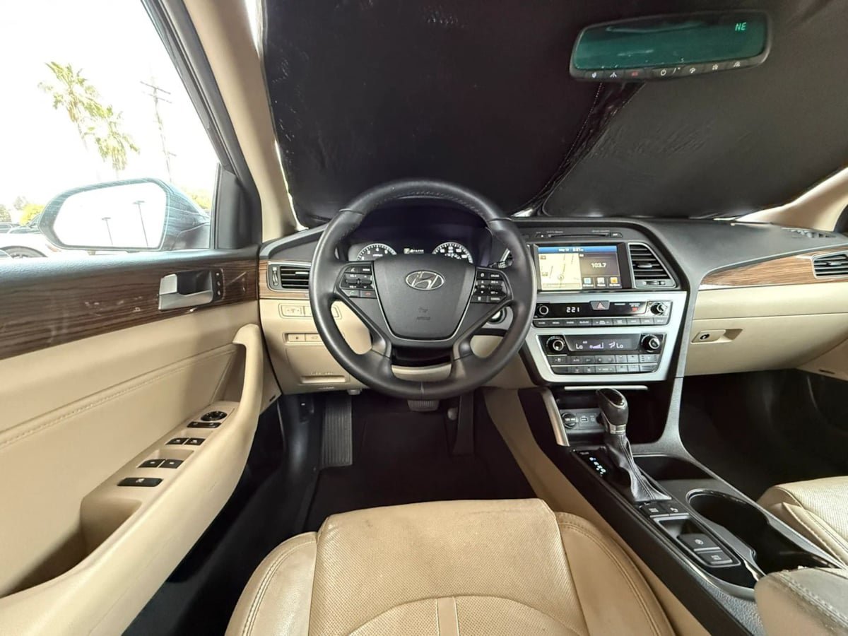 Used 2017 Hyundai Sonata Limited w/ Ultimate Package 04 FWD image 54