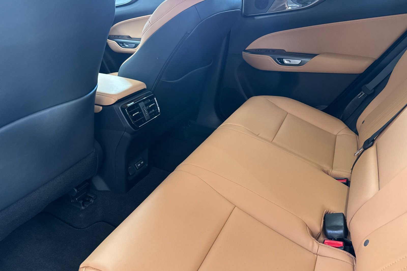 Certified 2026 Lexus NX 350h AWD w/ Accessory Package (2T) image 15