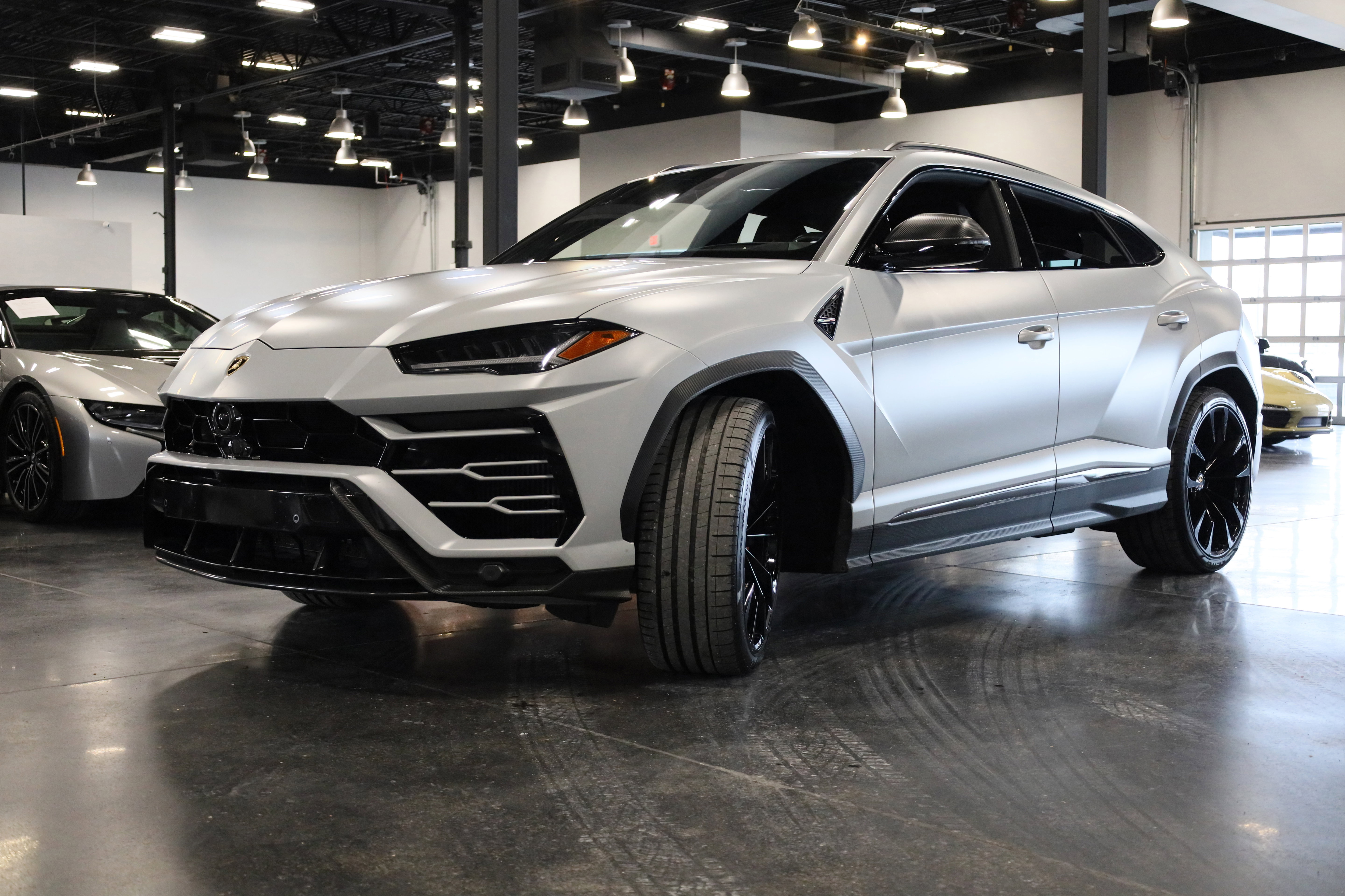 Used 2021 Lamborghini Urus image 4