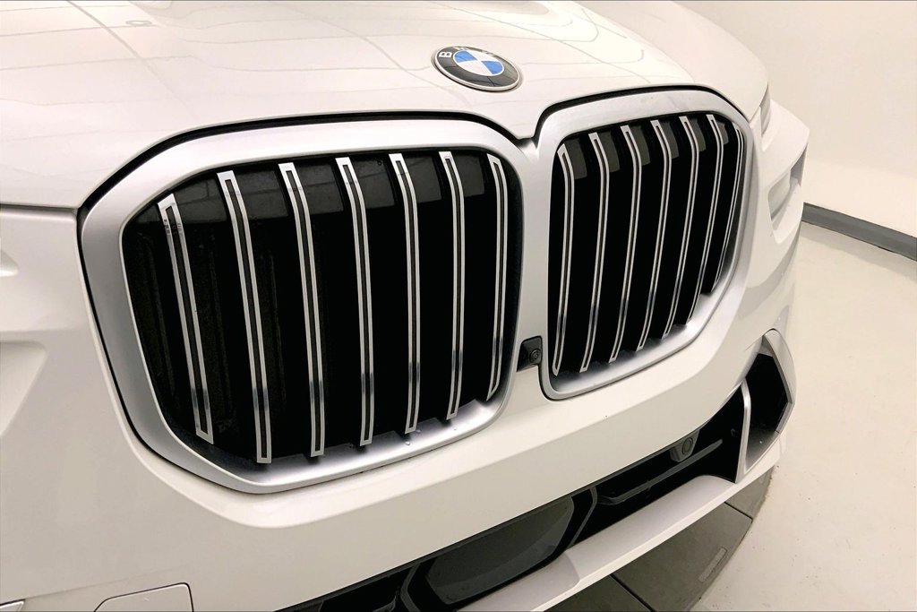 Certified 2024 BMW X7 xDrive40i w/ Premium Package AWD/4WD image 29