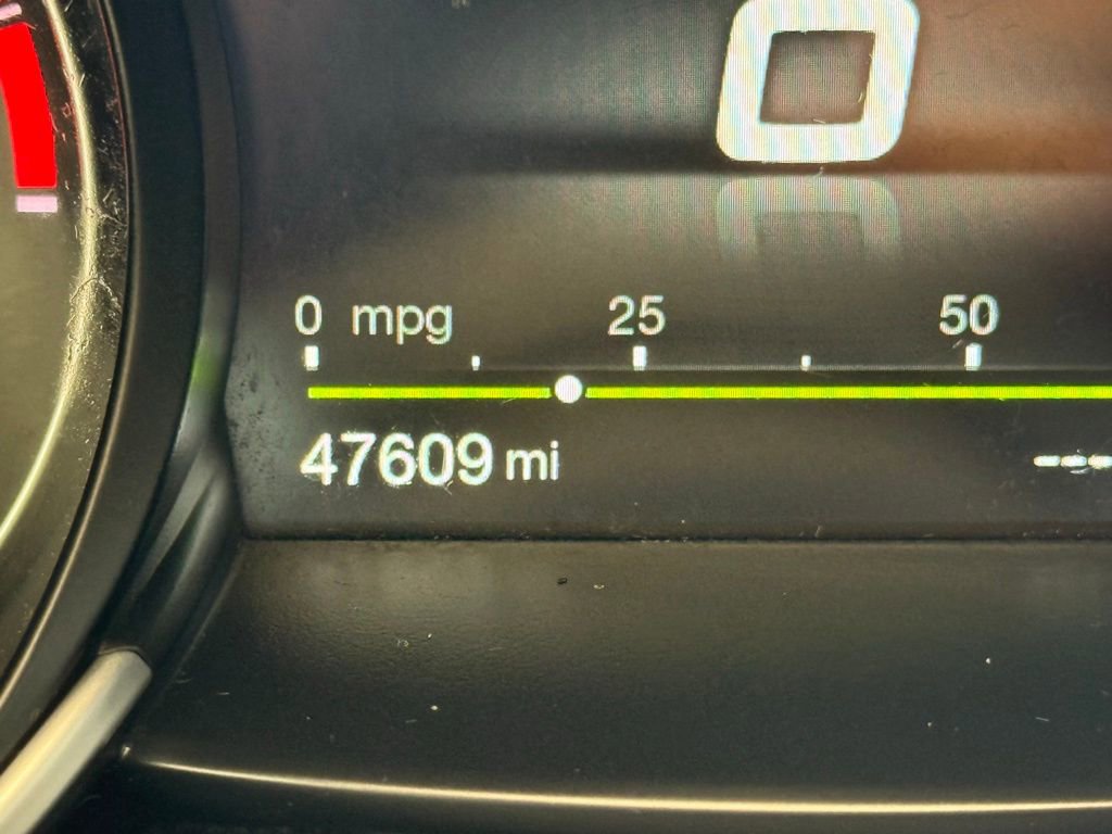 Used 2017 Alfa Romeo Giulia image 26