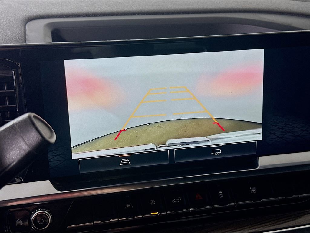 Used 2023 GMC Sierra 1500 Elevation image 10