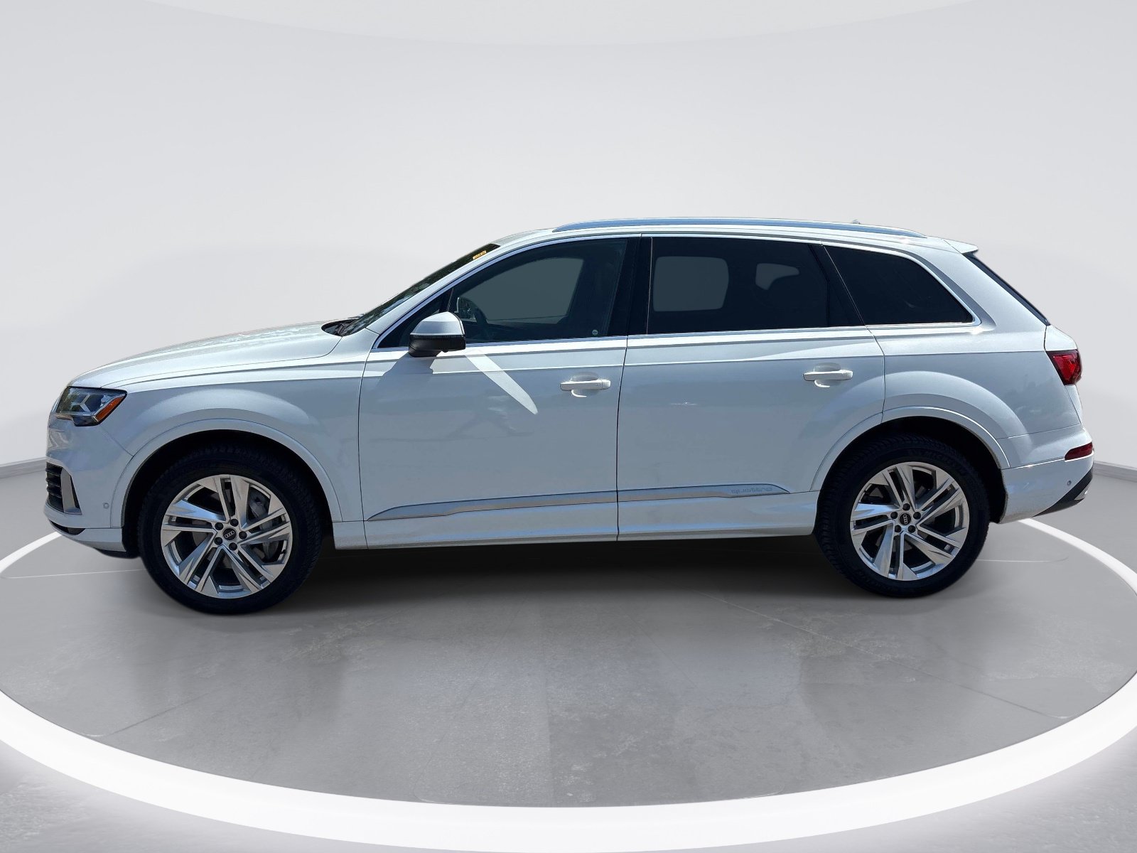 Used 2021 Audi Q7 3.0T Premium Plus w/ Executive Package AWD/4WD image 5