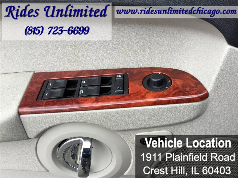 Used 2006 Jeep Commander Limited w/ Trailer Tow Group IV AWD/4WD image 6