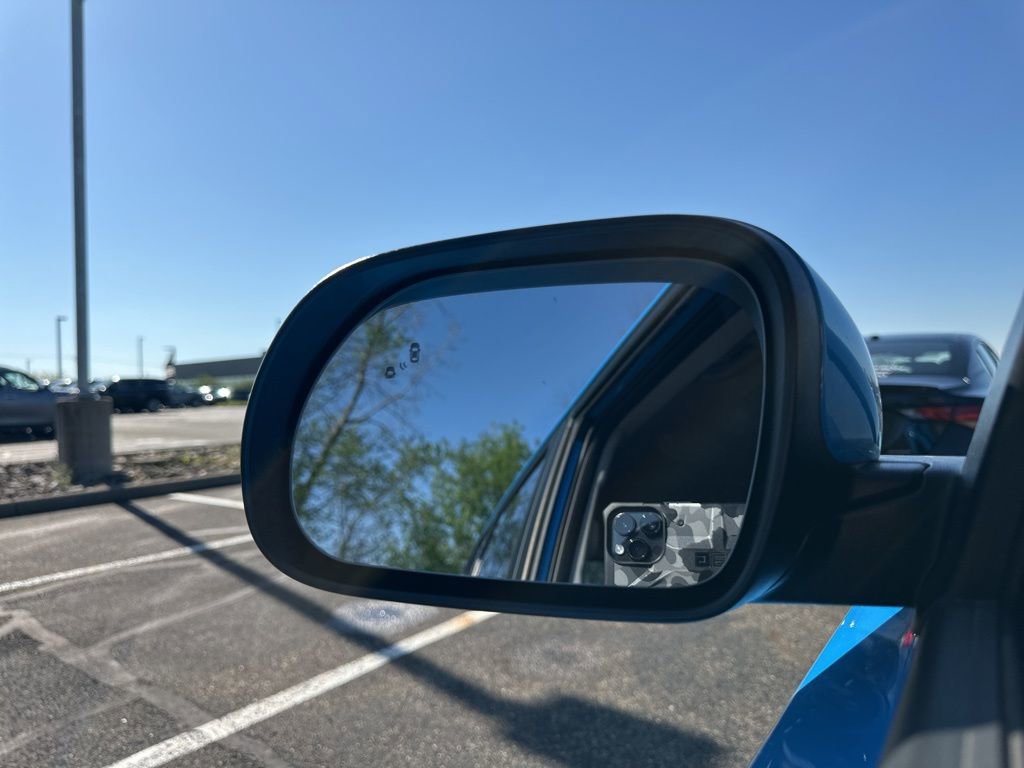 Used 2025 Kia Soul EX FWD image 3