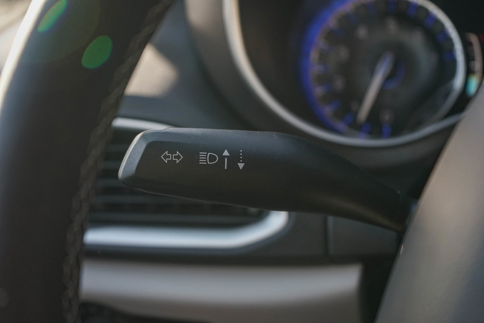 Used 2024 Chrysler Pacifica Touring-L image 24