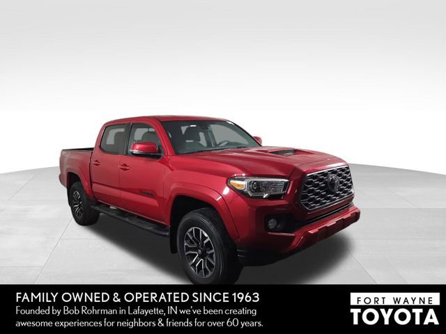 Used 2021 Toyota Tacoma TRD Sport w/ Technology Package AWD/4WD image 4