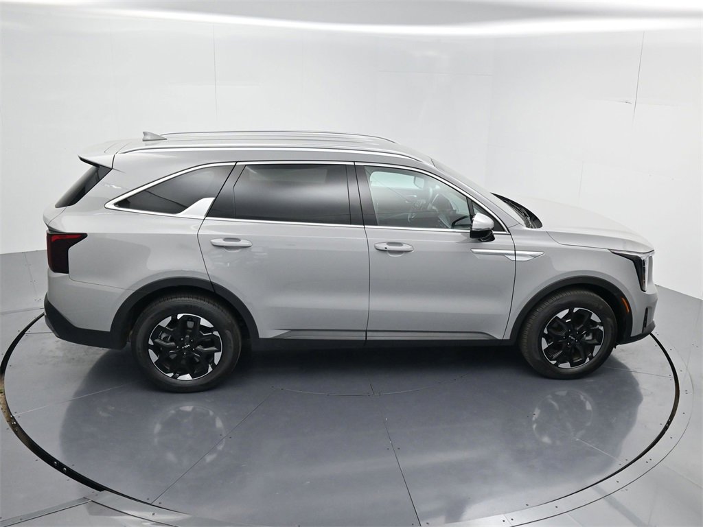 New 2025 Kia Sorento S image 48