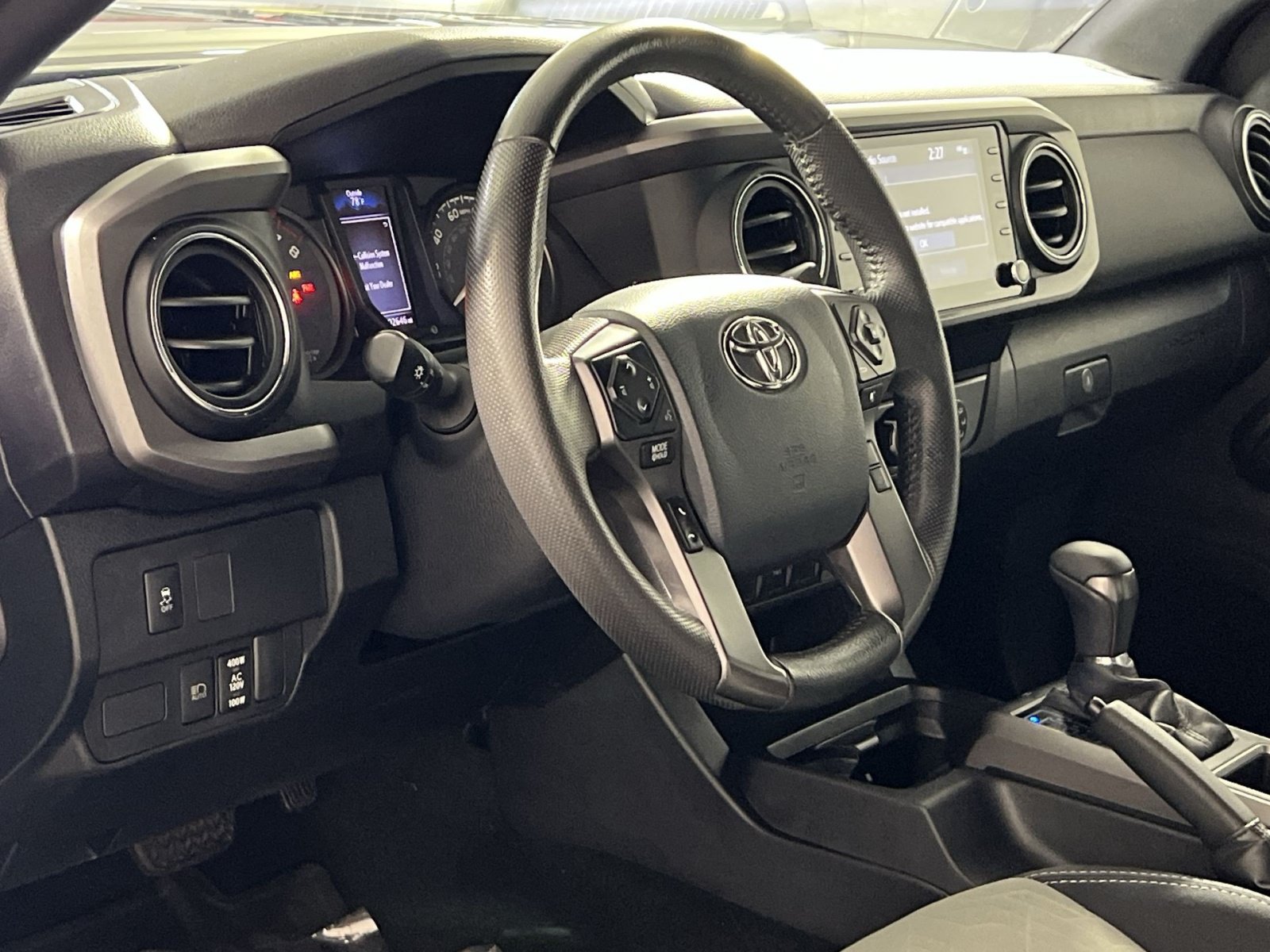 Used 2020 Toyota Tacoma TRD Off-Road AWD/4WD image 17