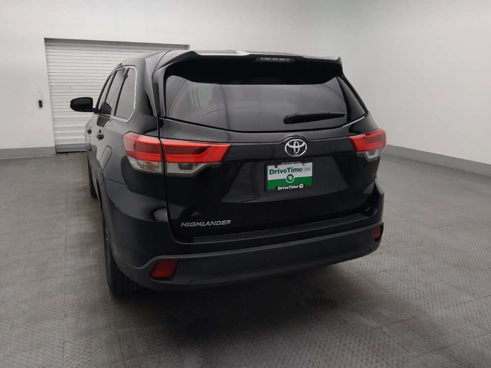 Used 2019 Toyota Highlander LE image 6