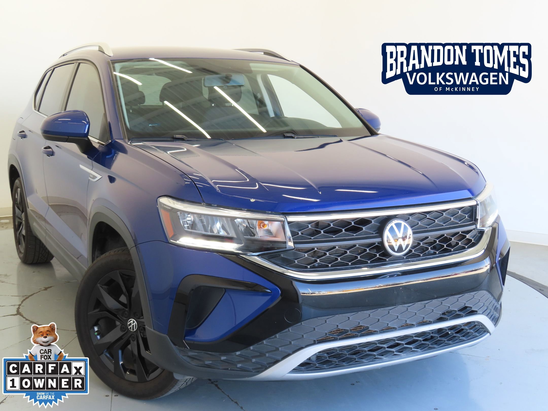 Used 2022 Volkswagen Taos SE image 1