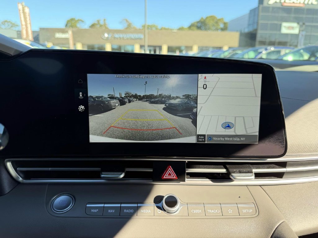 Certified 2024 Hyundai Elantra SEL FWD image 22