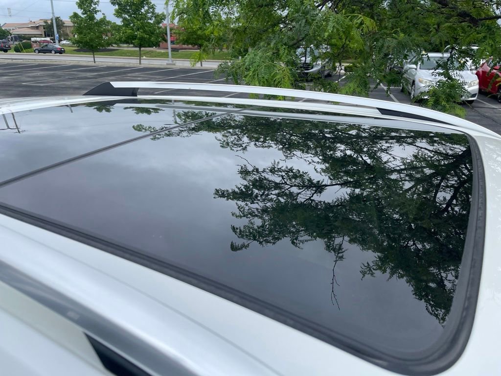 Used 2015 Cadillac SRX Luxury w/ Driver Awareness Package AWD/4WD image 6