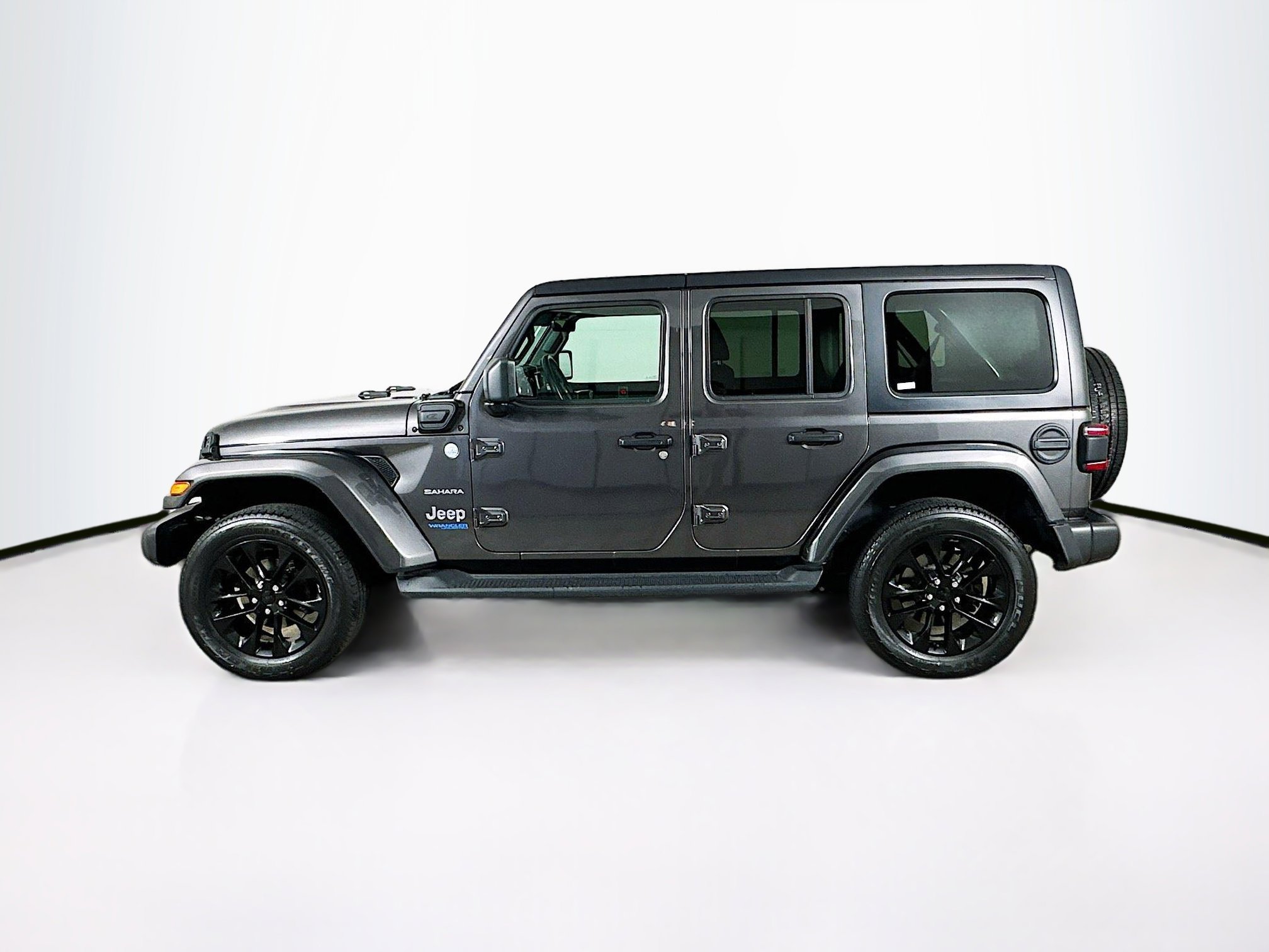 Used 2021 Jeep Wrangler Sahara w/ Cold Weather Group image 4