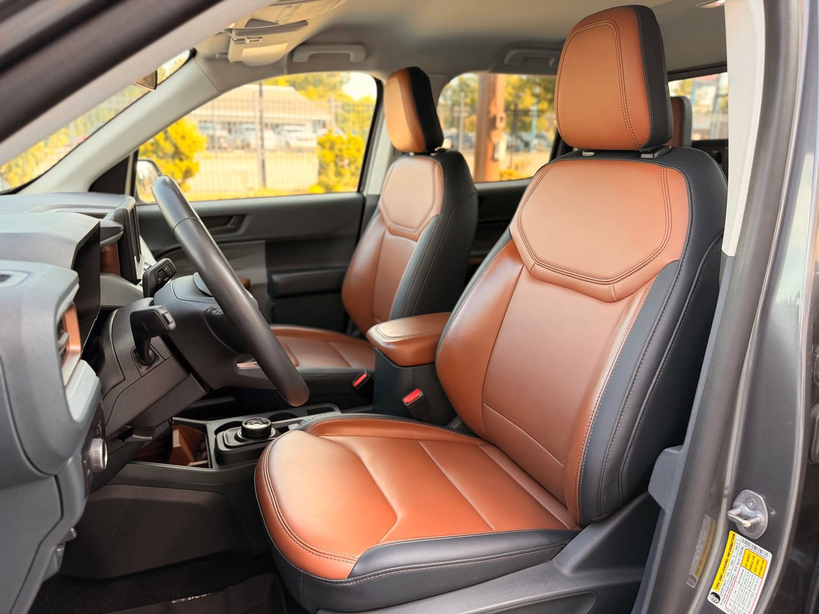 Used 2023 Ford Maverick Lariat w/ Lariat Luxury Package AWD/4WD image 23