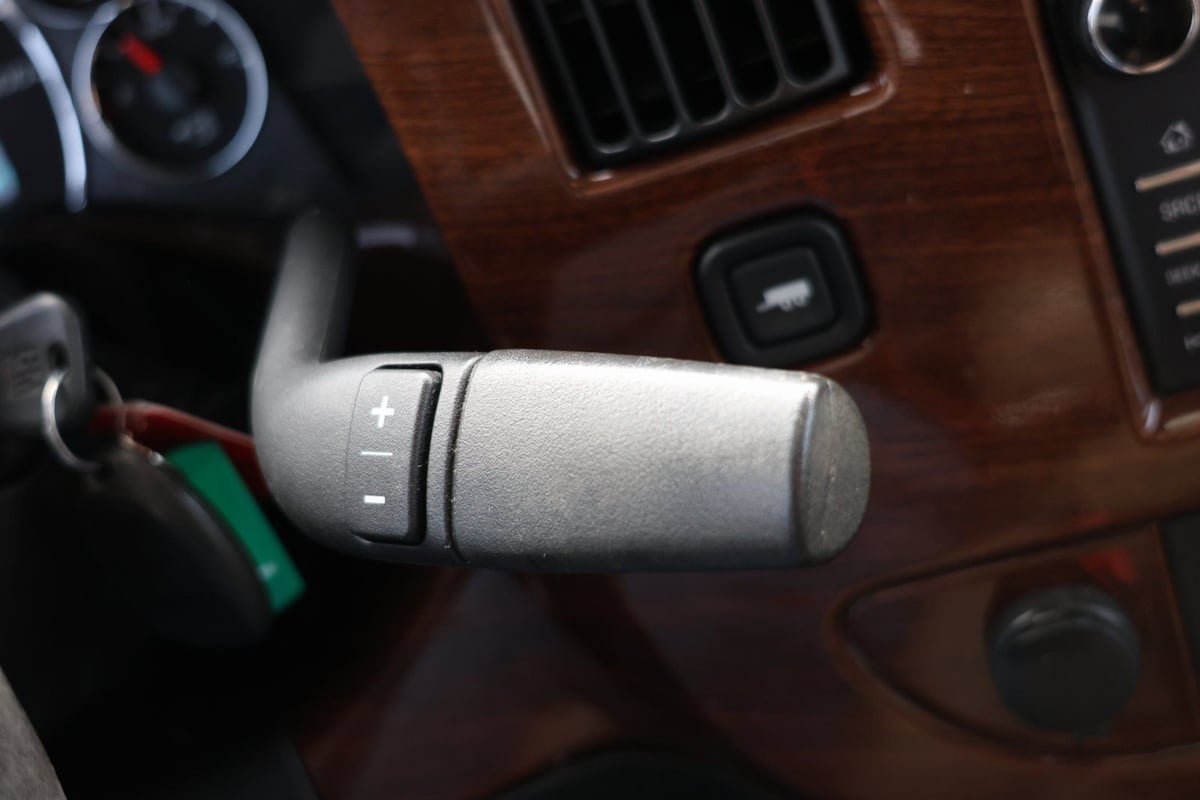 Used 2016 GMC Savana 2500 RWD image 6