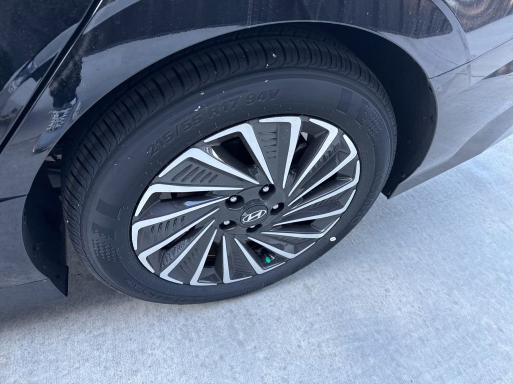New 2026 Hyundai Sonata Limited image 11