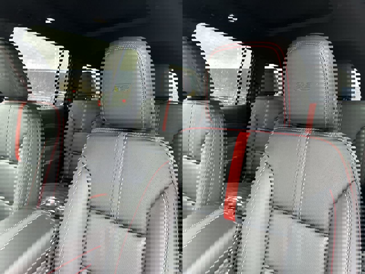 New 2026 Chevrolet Traverse RS w/ LPO, Floor Liner Package image 23