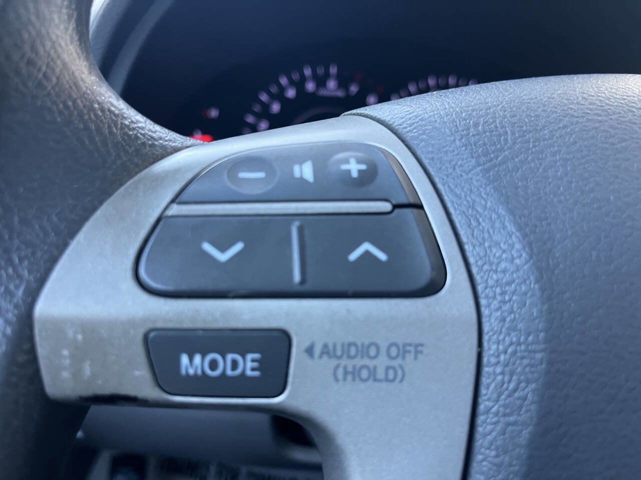 Used 2011 Toyota Camry LE image 20