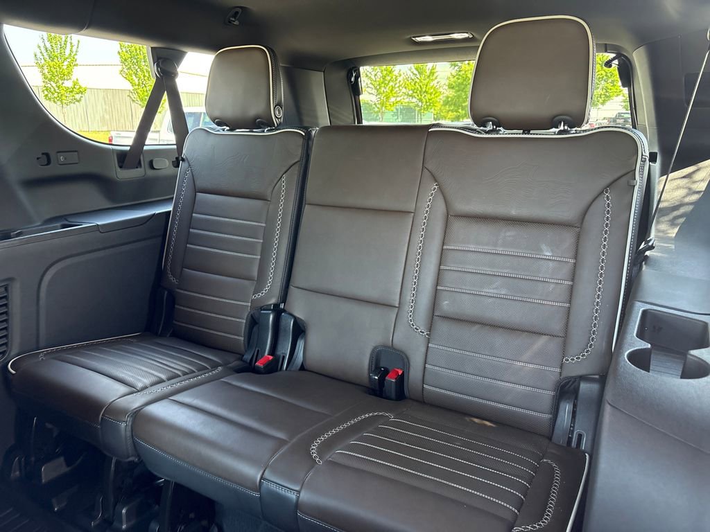 Certified 2025 GMC Yukon XL Denali Ultimate AWD/4WD image 53