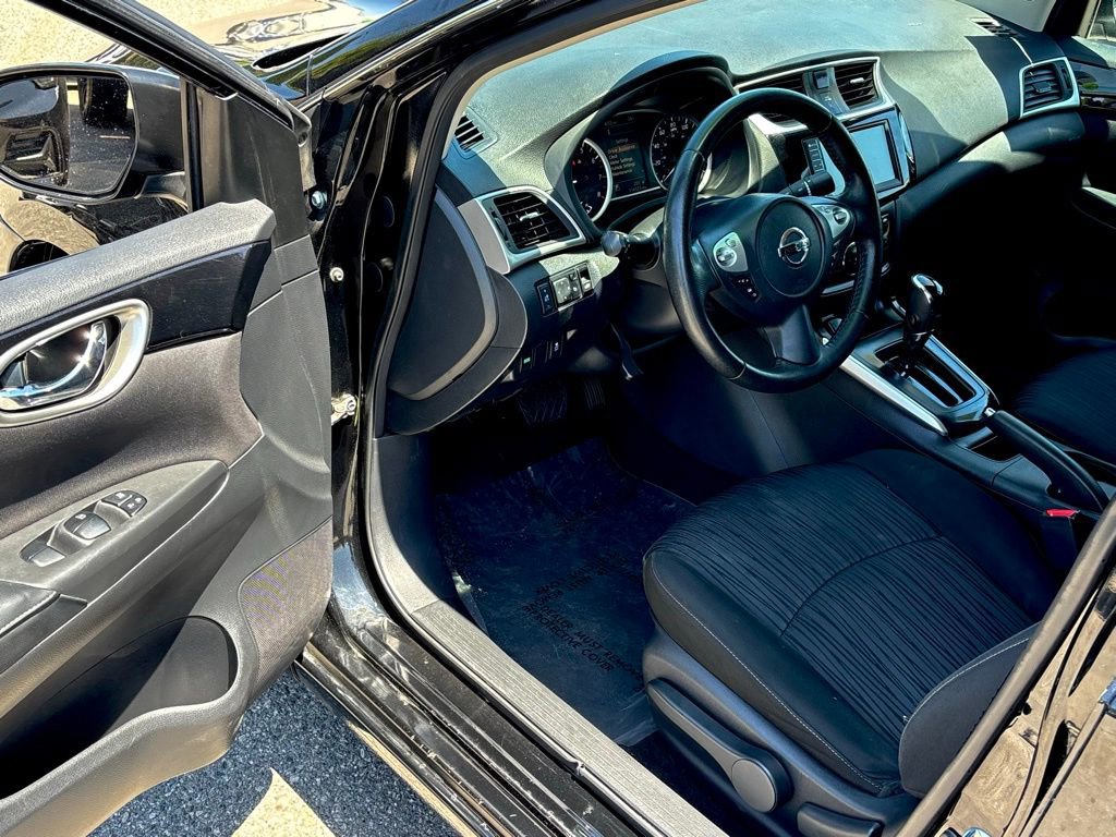 Used 2019 Nissan Sentra SV FWD image 9
