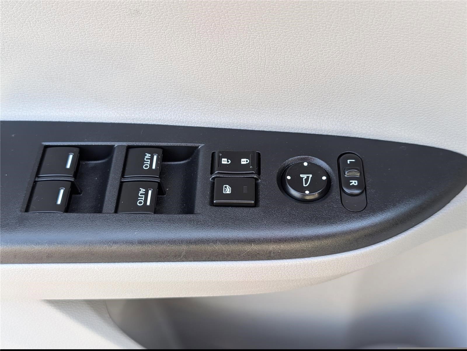 Used 2015 Honda Accord EX image 18