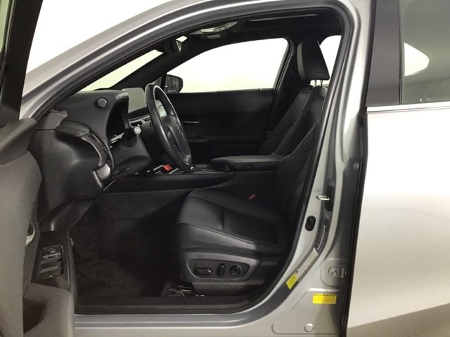 Used 2025 Lexus UX 300h AWD image 9