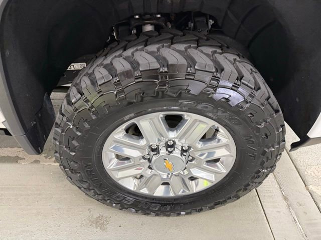 Used 2025 Chevrolet Silverado 2500 High Country w/ Technology Package image 5