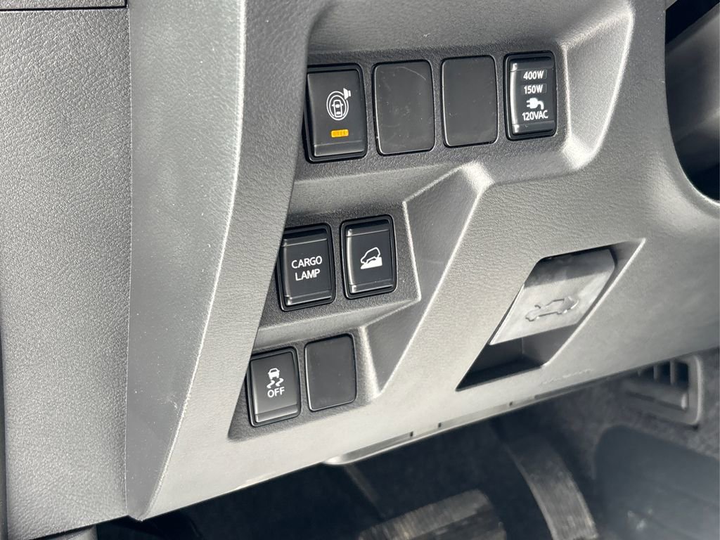 Used 2025 Nissan Frontier SV w/ SV Convenience Package image 30