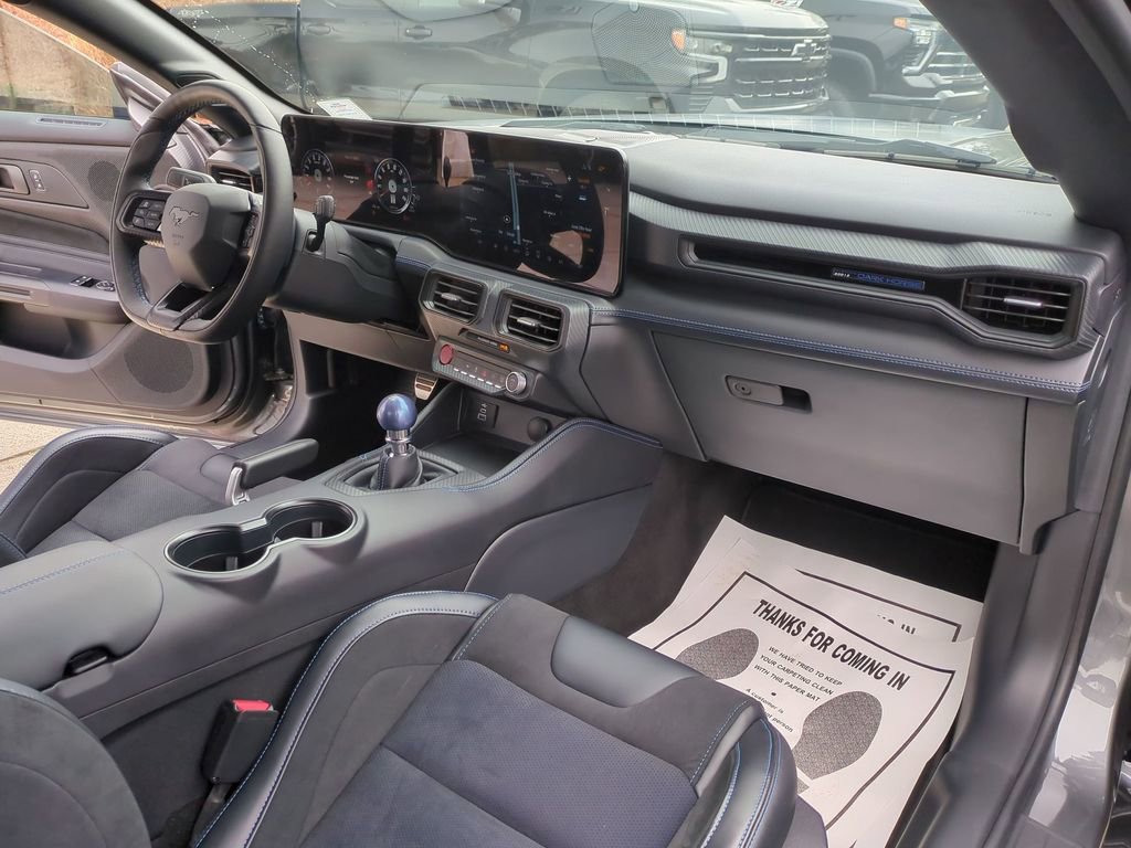 Used 2025 Ford Mustang Dark Horse image 29