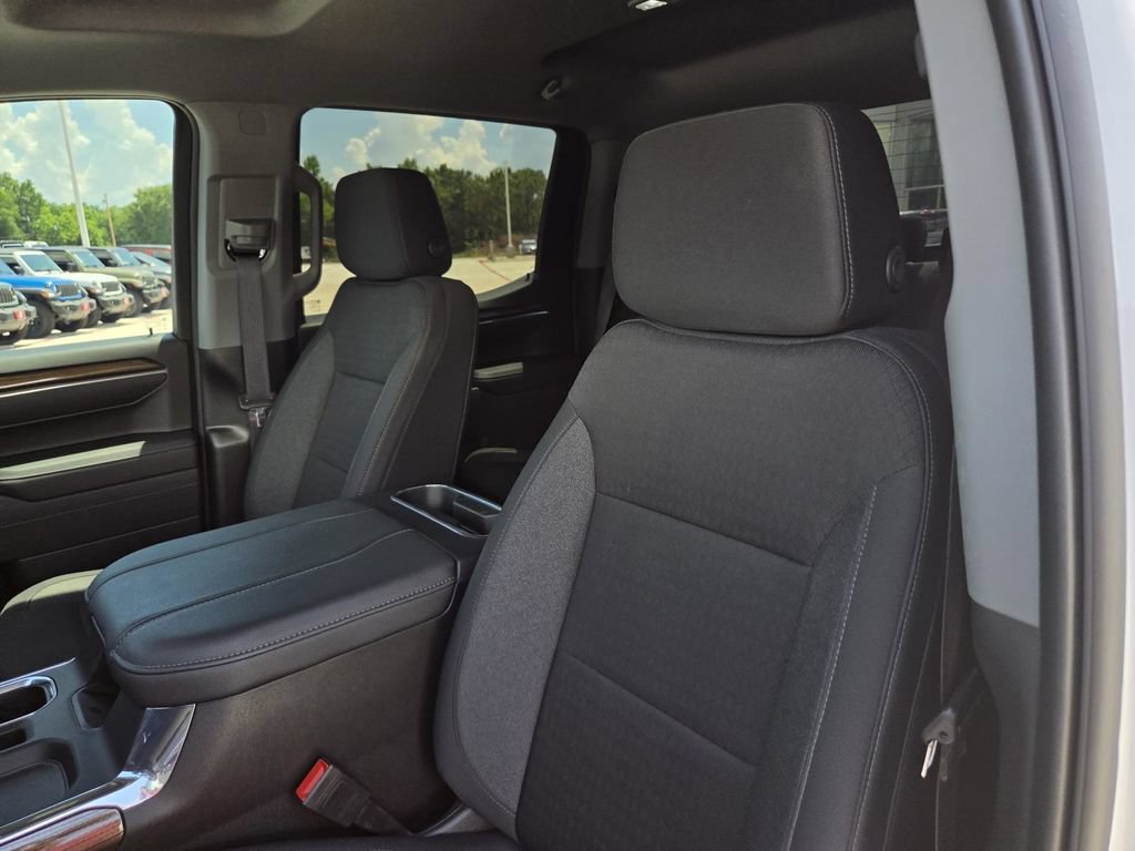 Used 2023 Chevrolet Silverado 1500 LT w/ Z71 Off-Road Package AWD/4WD image 14