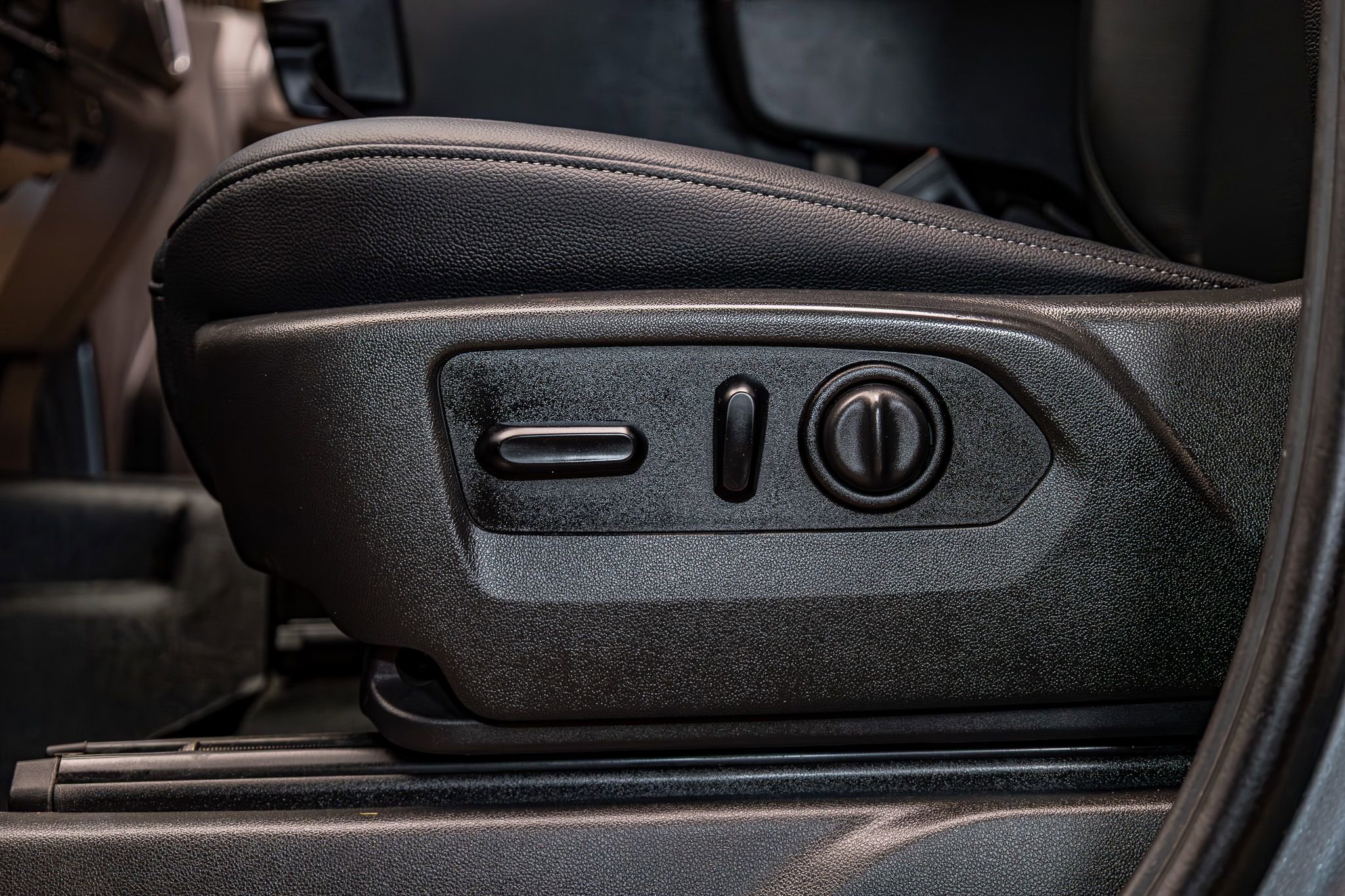 Used 2021 Chevrolet Silverado 1500 RST image 20