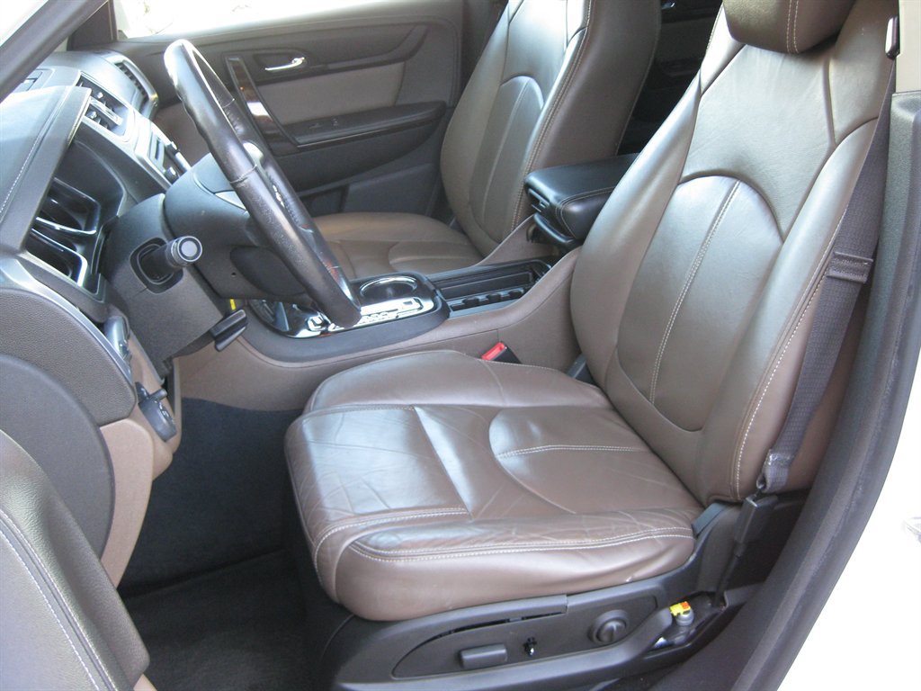 Used 2015 GMC Acadia SLT w/ Open Road Package FWD image 13
