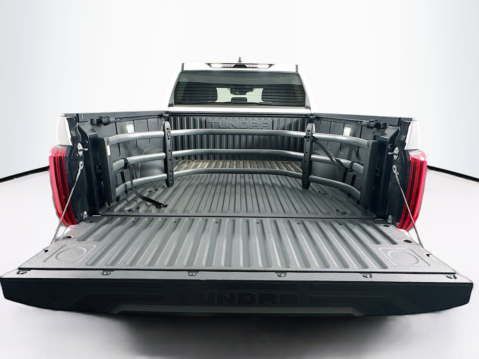 Used 2024 Toyota Tundra Limited w/ Power Package AWD/4WD image 29