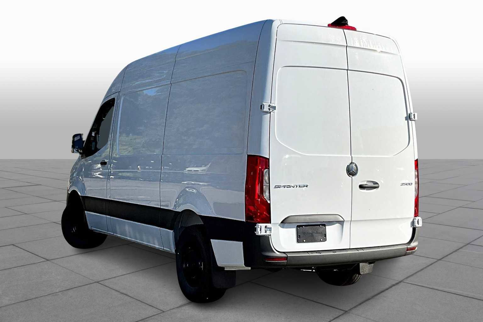 New 2025 Mercedes-Benz Sprinter 2500 image 3