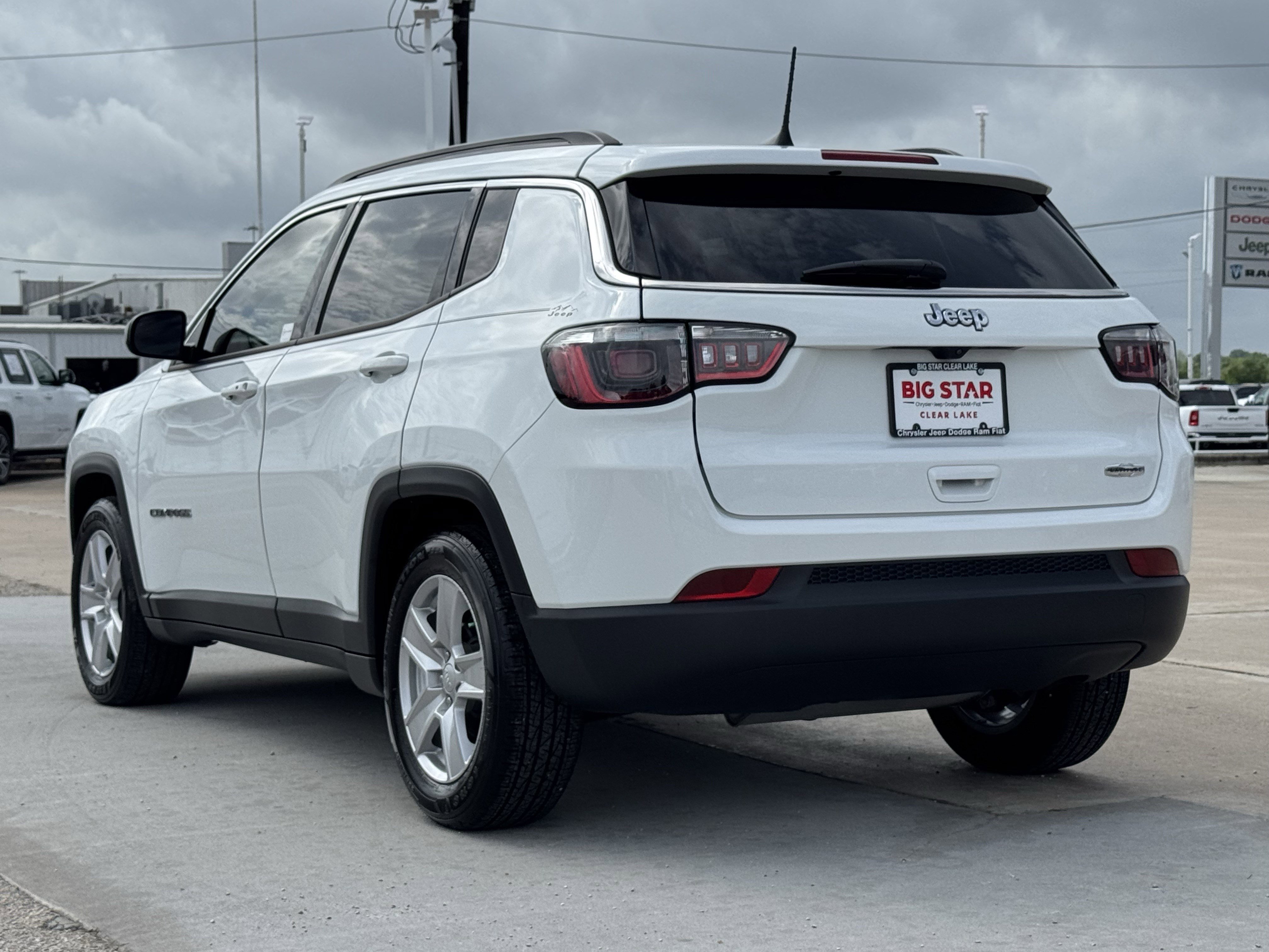 Used 2022 Jeep Compass Latitude w/ Convenience Group image 9