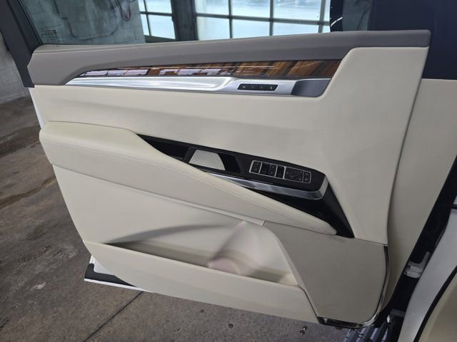 Certified 2025 Cadillac Escalade Sport Platinum w/ LPO, ONYX Package image 28