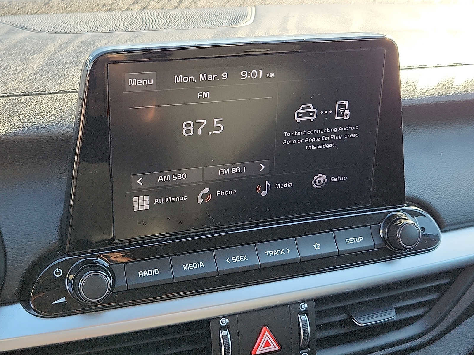 Used 2022 Kia Forte LXS w/ LXS Technology Package FWD image 16